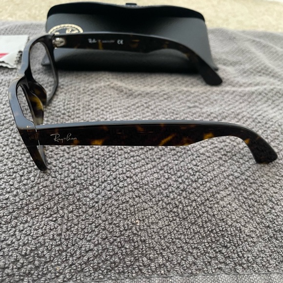 Ray-Ban glasses - Picture 3 of 4